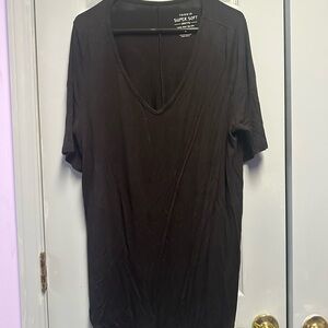Torrid Black V-Neck T-Shirt